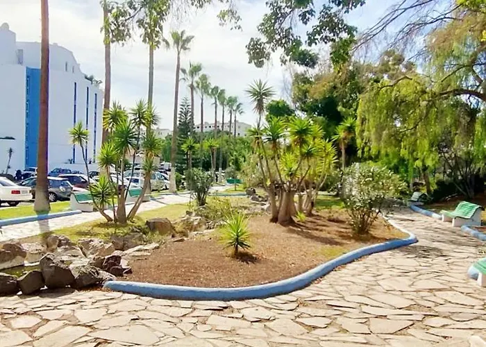 Park, Swimming-pool, Bar, Wifi, Parking