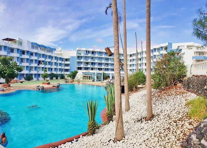 Park, Swimming-pool, Bar, Wifi, Parking
