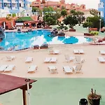 Park, Swimming-pool, Bar, Wifi, Parking *