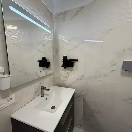 Park, Swimming-pool, Bar, Wifi, Parking Apartament *