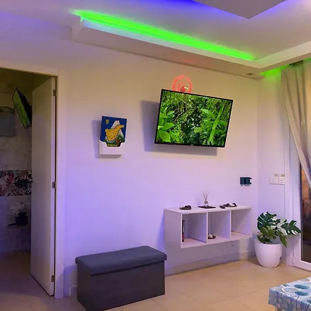 Apartment Park, Swimming-pool, Bar, Wifi, Parking