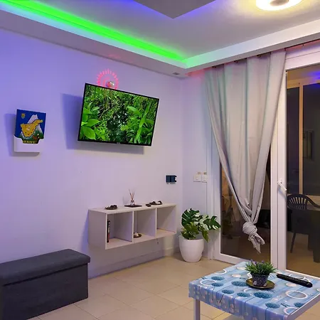 Apartment Park, Swimming-pool, Bar, Wifi, Parking *
