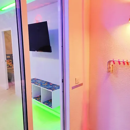 Park, Swimming-pool, Bar, Wifi, Parking