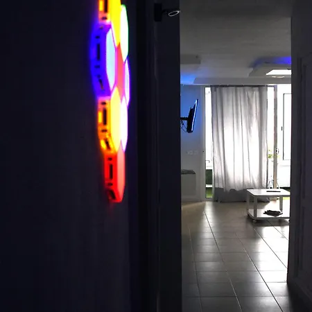 Park, Swimming-pool, Bar, Wifi, Parking * 圣米格尔德阿沃纳
